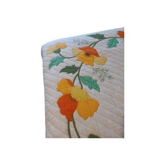 Vintage Floral Hand Stitched Quilt Never used - Picture 2 of 5